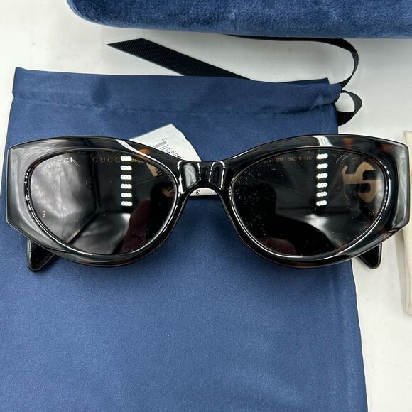 Gucci oval frame sunglasses. NWT. - Picture 5 of 10